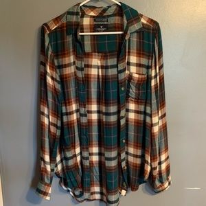 American Eagle women’s flannel
